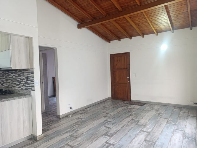 Apartamento de 3 alcobas en arriendo en El Poblado, Medellín, 83 m² · foto 2 de 18