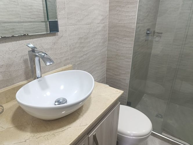 Apartamento de 3 alcobas en arriendo en El Poblado, Medellín, 83 m² · foto 17 de 18
