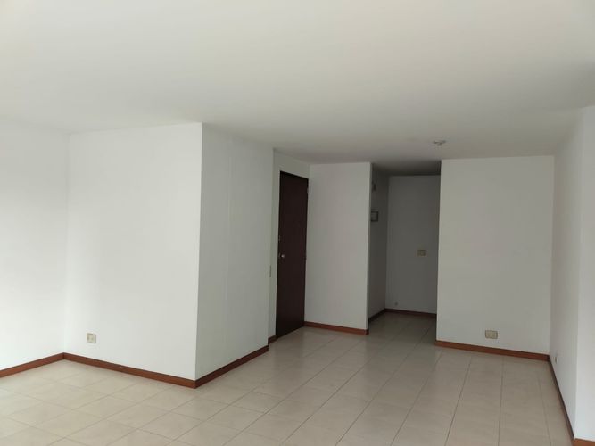 Apartamento de 3 alcobas en arriendo en El Poblado, Medellín, 72 m² · foto 4 de 12