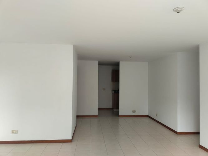 Apartamento de 3 alcobas en arriendo en El Poblado, Medellín, 72 m² · foto 5 de 12