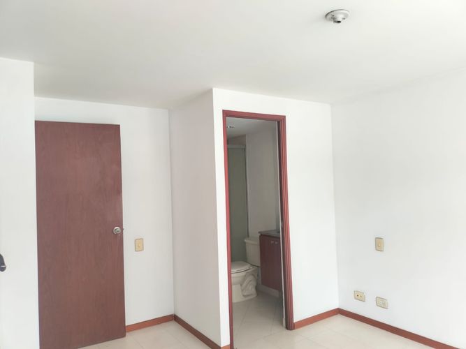 Apartamento de 3 alcobas en arriendo en El Poblado, Medellín, 72 m² · foto 6 de 12