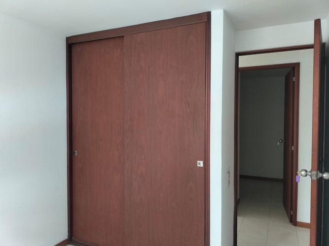Apartamento de 3 alcobas en arriendo en El Poblado, Medellín, 72 m² · foto 10 de 12