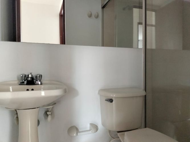 Apartamento de 3 alcobas en arriendo en El Poblado, Medellín, 72 m² · foto 11 de 12