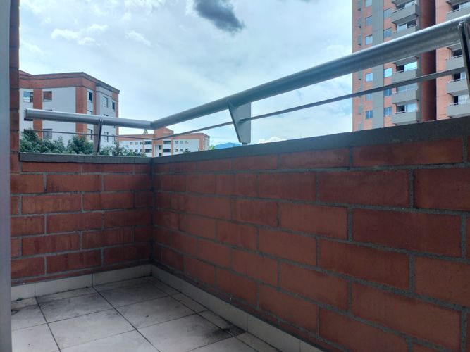 Apartamento de 3 alcobas en arriendo en El Poblado, Medellín, 72 m² · foto 12 de 12
