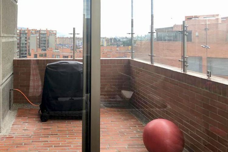 Apartamento de 4 alcobas en venta en Bosque De Modelia, Bogotá, 223 m² · foto 4 de 7