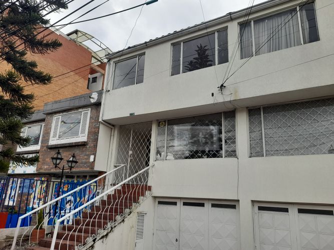 Casa de 5 alcobas en venta en Cedro Golf, Bogotá, 165 m² · foto 3 de 24