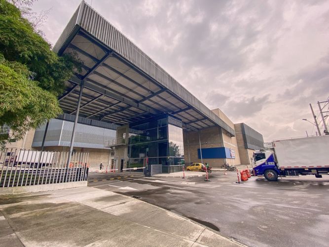 Bodega en arriendo en La Tablaza, La Estrella, 2877 m² · foto 2 de 7