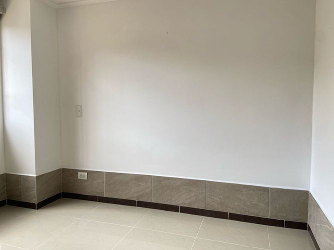 Apartamento de 3 alcobas en arriendo en La Doctora, Sabaneta, 85 m² · foto 3 de 18