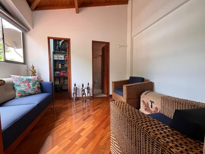 Casa de 5 alcobas en venta en El Poblado, Medellín, 287 m² · foto 9 de 20