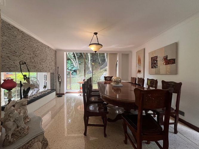Casa de 5 alcobas en venta en El Poblado, Medellín, 287 m² · foto 14 de 20