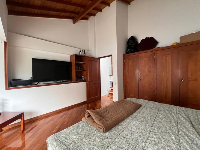 Casa de 5 alcobas en venta en El Poblado, Medellín, 287 m² · foto 15 de 20