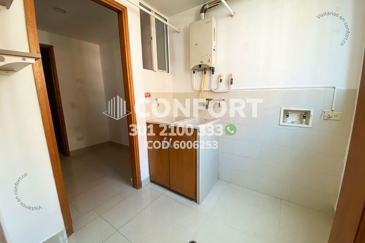 Apartamento de 3 alcobas en arriendo en Laureles, Medellín, 135 m² · foto 8 de 20