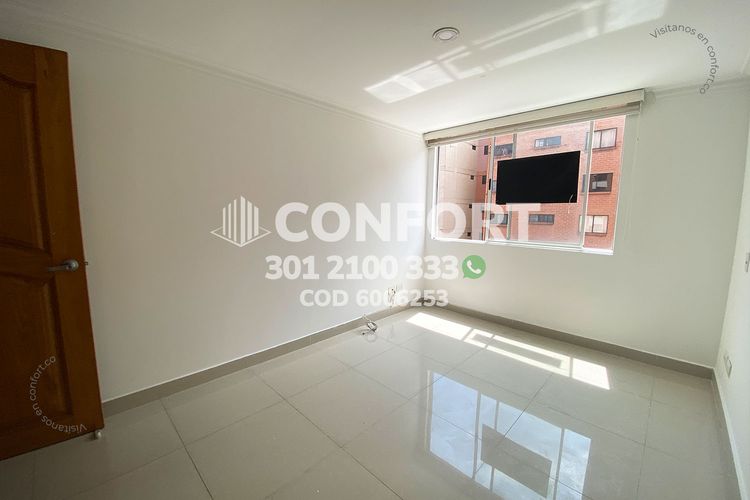 Apartamento de 3 alcobas en arriendo en Laureles, Medellín, 135 m² · foto 10 de 20