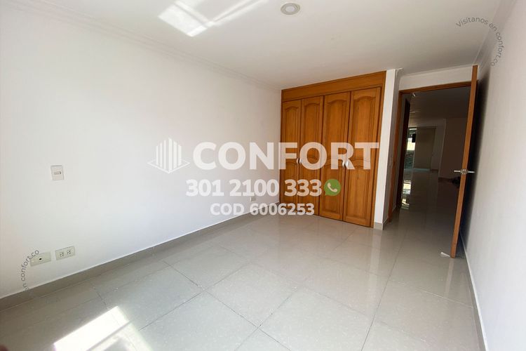 Apartamento de 3 alcobas en arriendo en Laureles, Medellín, 135 m² · foto 11 de 20