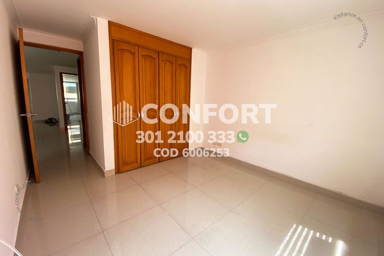 Apartamento de 3 alcobas en arriendo en Laureles, Medellín, 135 m² · foto 15 de 20