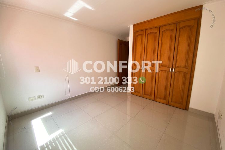 Apartamento de 3 alcobas en arriendo en Laureles, Medellín, 135 m² · foto 16 de 20