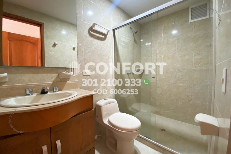 Apartamento de 3 alcobas en arriendo en Laureles, Medellín, 135 m² · foto 18 de 20