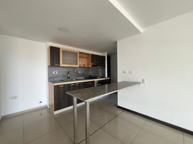 Apartamento de 3 alcobas en arriendo en El Poblado, Medellín, 115 m² · foto 5 de 17