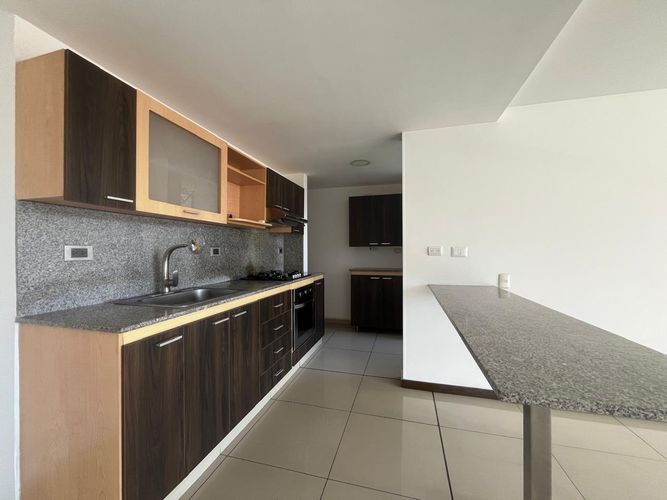 Apartamento de 3 alcobas en arriendo en El Poblado, Medellín, 115 m² · foto 6 de 17