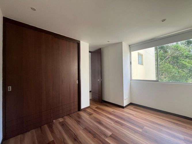 Apartamento de 3 alcobas en arriendo en El Poblado, Medellín, 115 m² · foto 12 de 17
