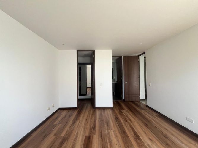 Apartamento de 3 alcobas en arriendo en El Poblado, Medellín, 115 m² · foto 13 de 17