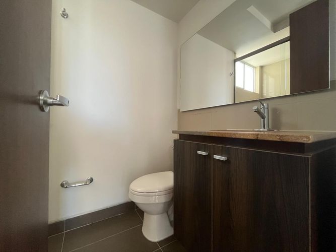 Apartamento de 3 alcobas en arriendo en El Poblado, Medellín, 115 m² · foto 15 de 17