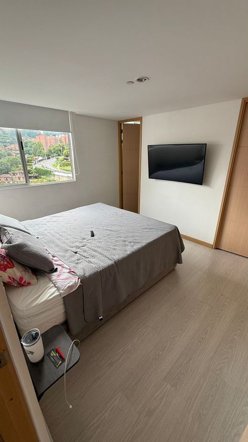 Apartamento de 2 alcobas en venta en Alto De Misael, Envigado, 62 m² · foto 7 de 8