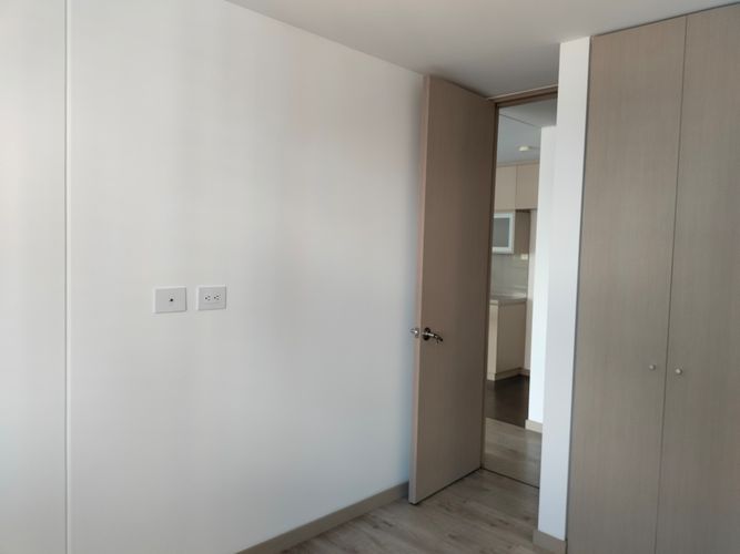Apartamento de 2 alcobas en arriendo en El Poblado, Medellín, 84 m² · foto 8 de 16