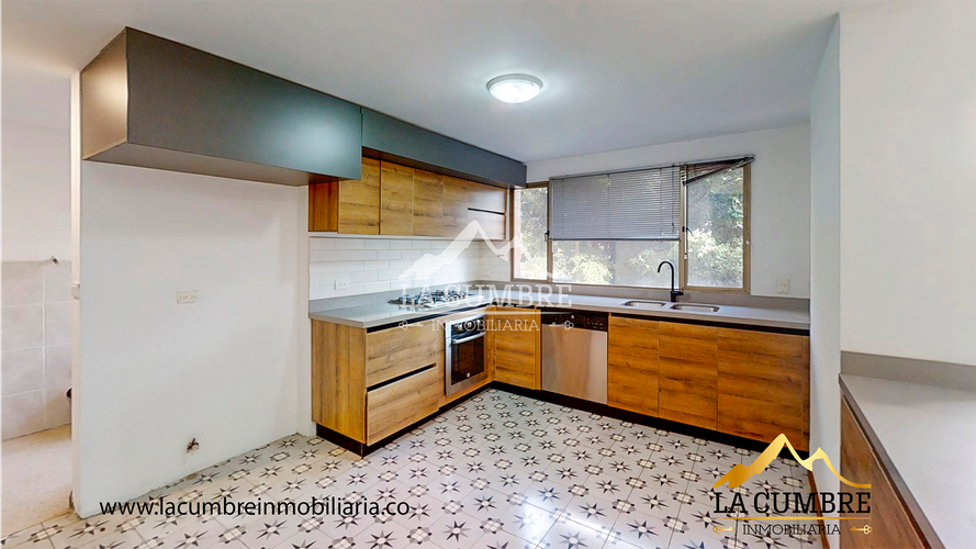 Apartamento de 3 alcobas en arriendo en Los Parra, Medellín, 190 m² · foto 9 de 18