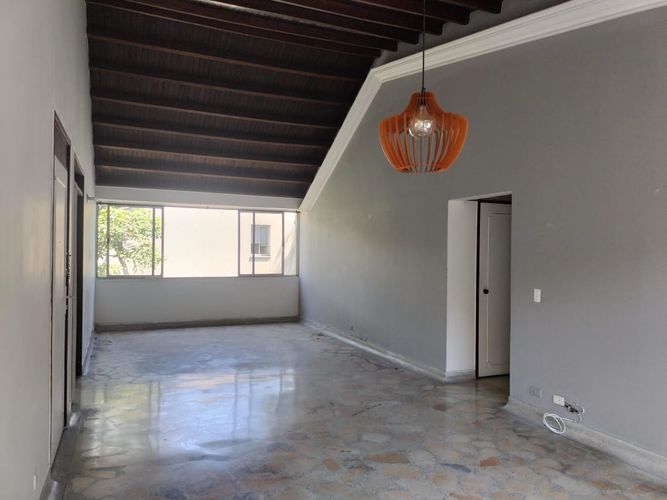 Apartamento de 3 alcobas en arriendo en El Poblado, Medellín, 120 m² · foto 3 de 18