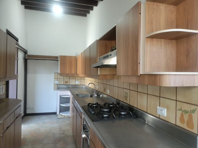 Apartamento de 3 alcobas en arriendo en El Poblado, Medellín, 120 m² · foto 6 de 18