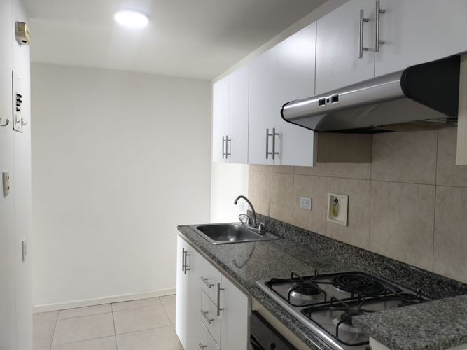 Apartamento de 2 alcobas en arriendo en La Aguacatala, Medellín, 76 m² · foto 6 de 15