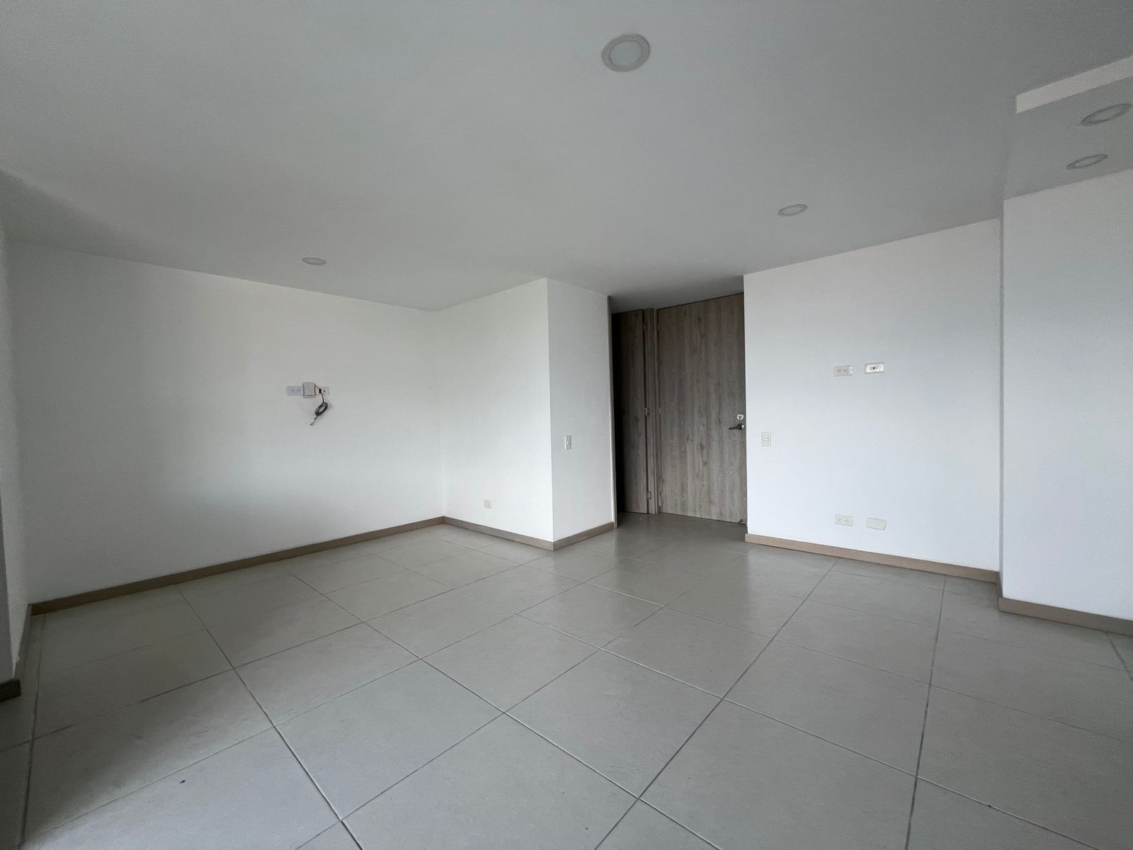 Apartamento en arriendo en Las Antillas, Envigado · foto 3 de 20