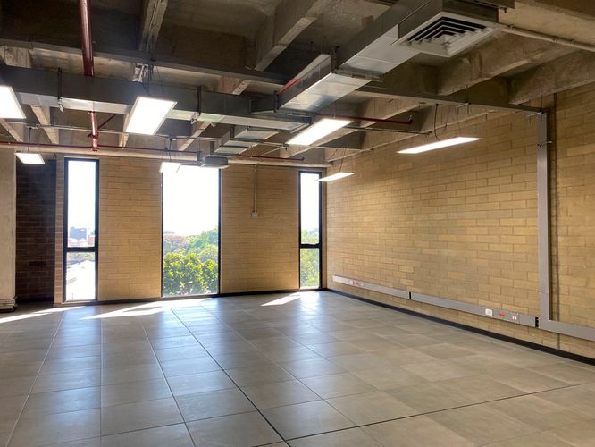 Oficina en arriendo en Cristo Rey, Medellín, 74 m² · foto 2 de 7