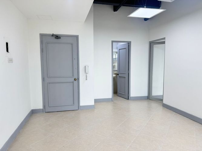 Oficina en arriendo en El Poblado, Medellín, 60 m² · foto 5 de 10