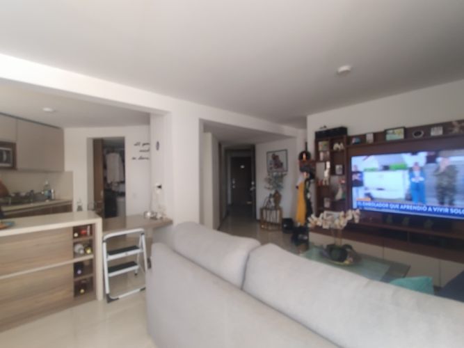Apartaestudio en venta en La Flora, Cali, 102 m² · foto 4 de 18