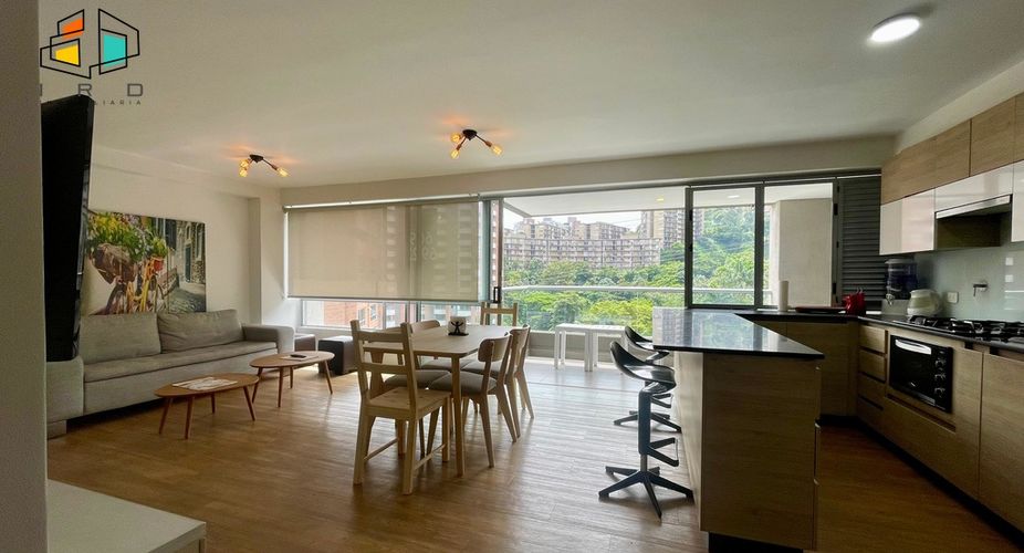 Apartamento de 3 alcobas en arriendo en San Diego, Medellín, 93 m² · foto 2 de 24