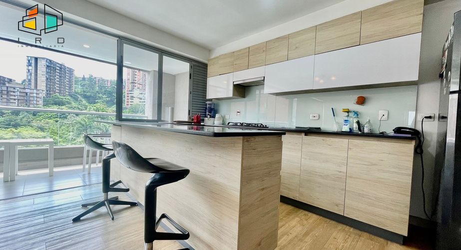 Apartamento de 3 alcobas en arriendo en San Diego, Medellín, 93 m² · foto 9 de 24
