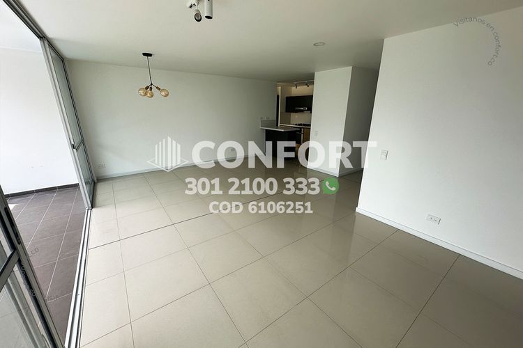 Apartamento de 3 alcobas en arriendo en Los Balsos, Medellín, 105 m² · foto 2 de 24