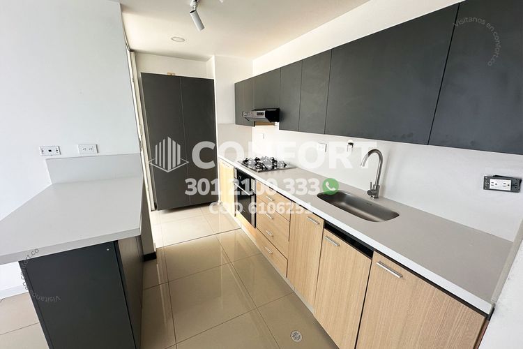 Apartamento de 3 alcobas en arriendo en Los Balsos, Medellín, 105 m² · foto 6 de 24