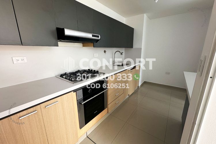 Apartamento de 3 alcobas en arriendo en Los Balsos, Medellín, 105 m² · foto 7 de 24