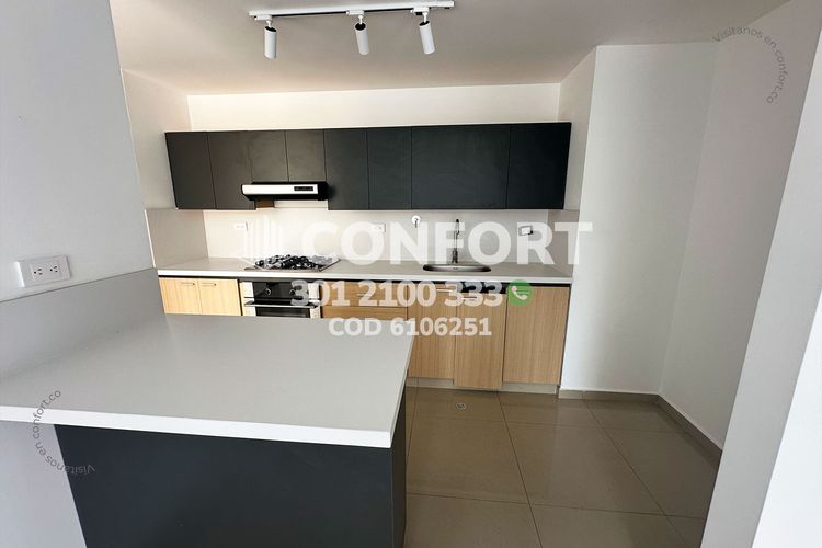 Apartamento de 3 alcobas en arriendo en Los Balsos, Medellín, 105 m² · foto 8 de 24