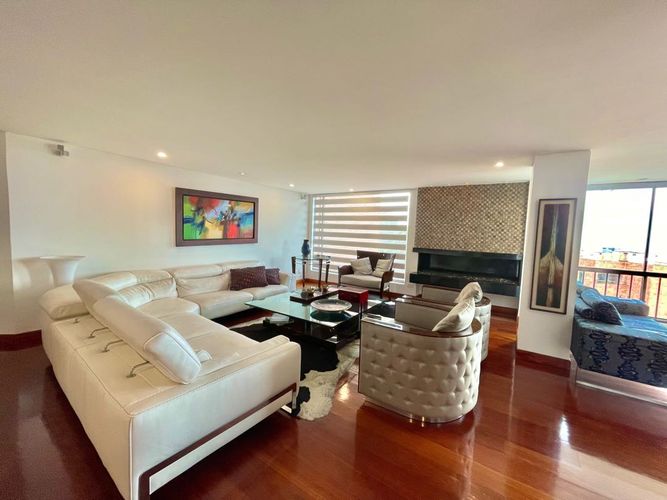 Apartamento de 3 alcobas en venta en El Bagazal, Bogotá, 241 m² · foto 3 de 24