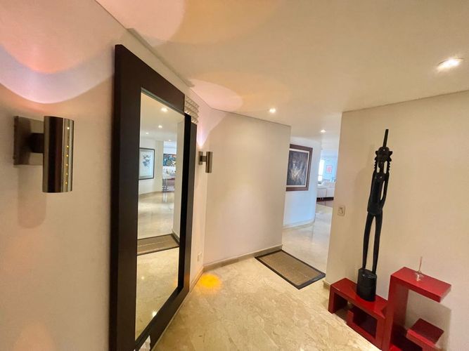 Apartamento de 3 alcobas en venta en El Bagazal, Bogotá, 241 m² · foto 9 de 24