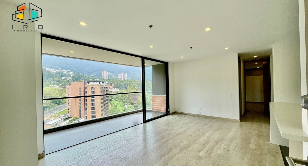 Apartamento en venta en Altos del poblado, Medellín 2