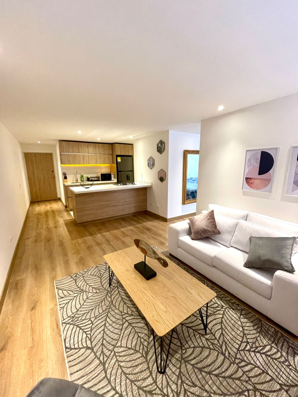 Apartment for rent in Los rosales, Bogotá