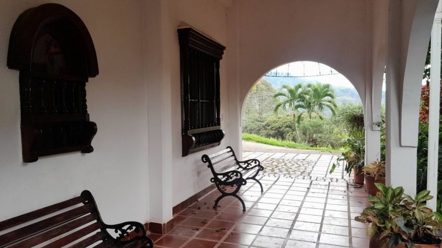 Casa de 5 alcobas en arriendo en Juan De Ampudia, Jamundí, 718 m² · foto 5 de 24