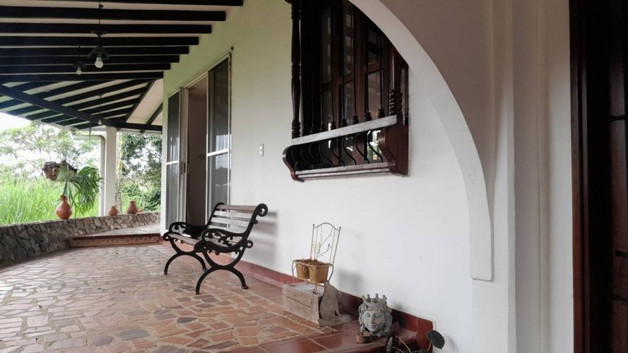 Casa de 5 alcobas en arriendo en Juan De Ampudia, Jamundí, 718 m² · foto 7 de 24