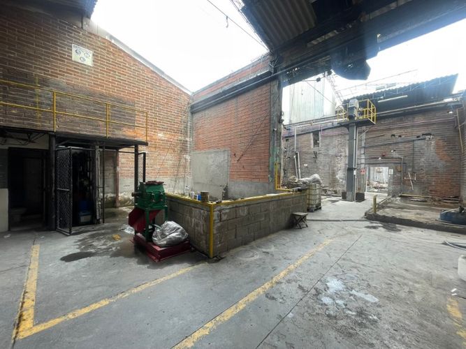 Bodega en venta en Restrepo Naranjo, Sabaneta, 315 m² · foto 9 de 23
