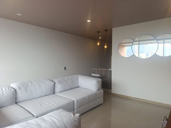 Apartamento de 2 alcobas en arriendo en El Poblado, Medellín, 85 m² · foto 2 de 17